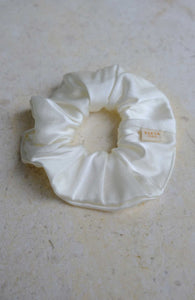 AYDA SCRUNCHIE